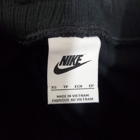 Nike | Ribbed Wide Leg Cropped Athletic Knit Pants with Pockets and Drawstring - Picture 7 of 16